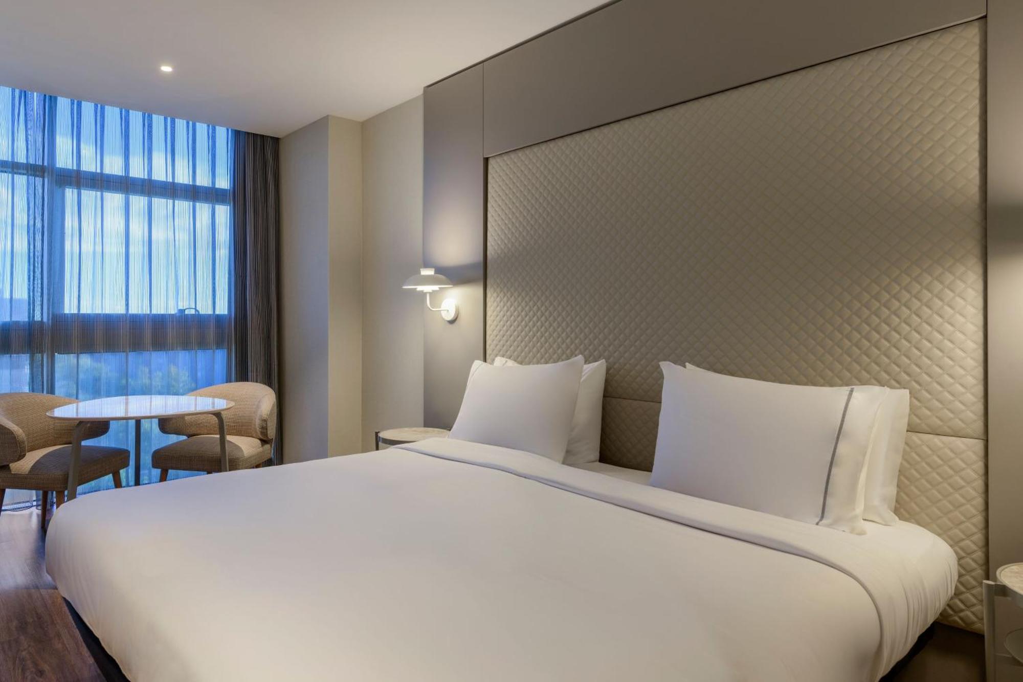 Ac Hotel Som By Marriott L'Hospitalet de Llobregat Ngoại thất bức ảnh